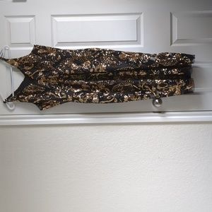 Dress the population midi dress size XXL black and gold